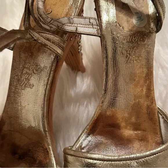 Vintage Wooden Rhinestone Heels (size 6)